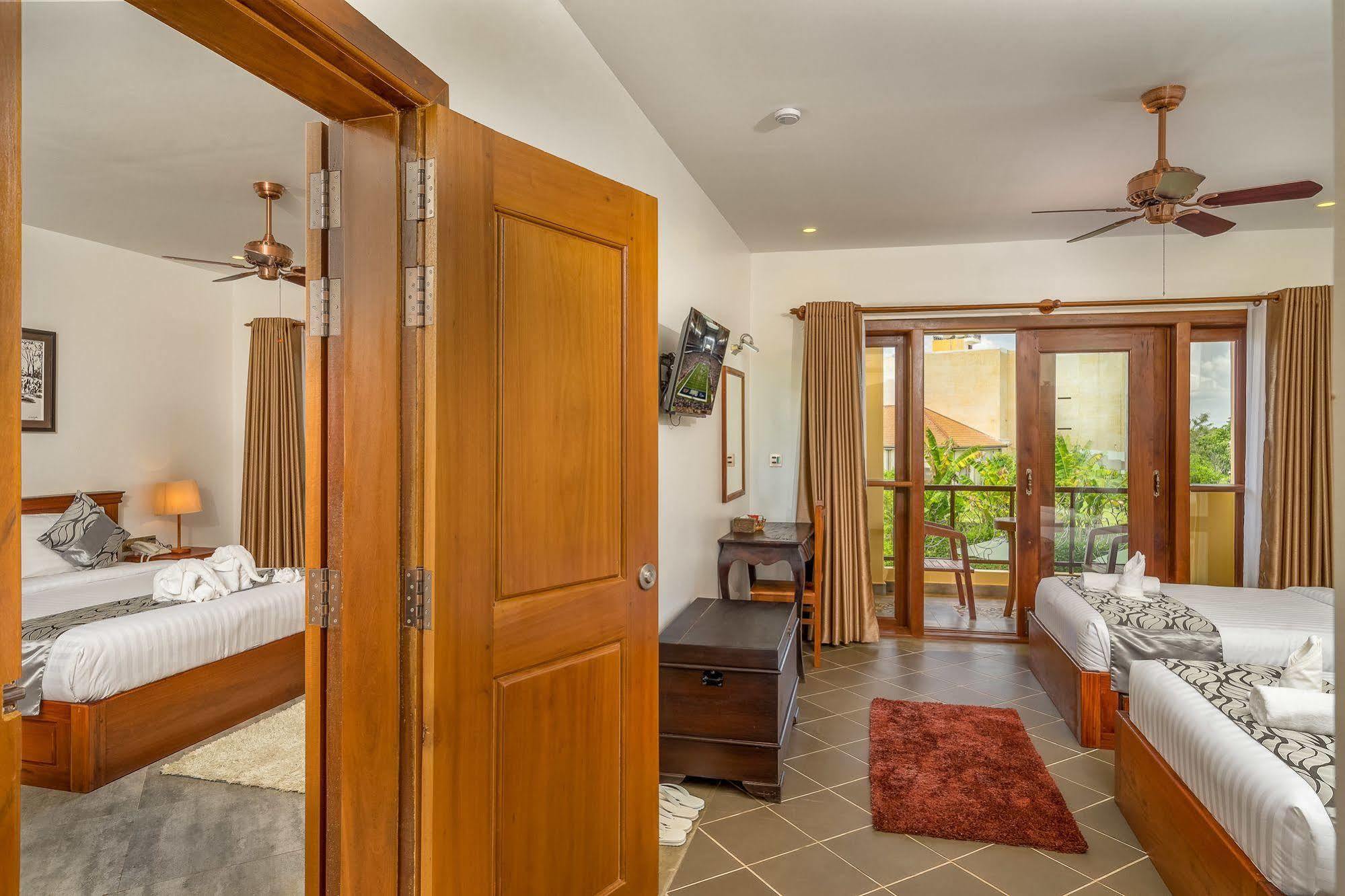 Savada Angkor Boutique Hotel Сіємреап Екстер'єр фото